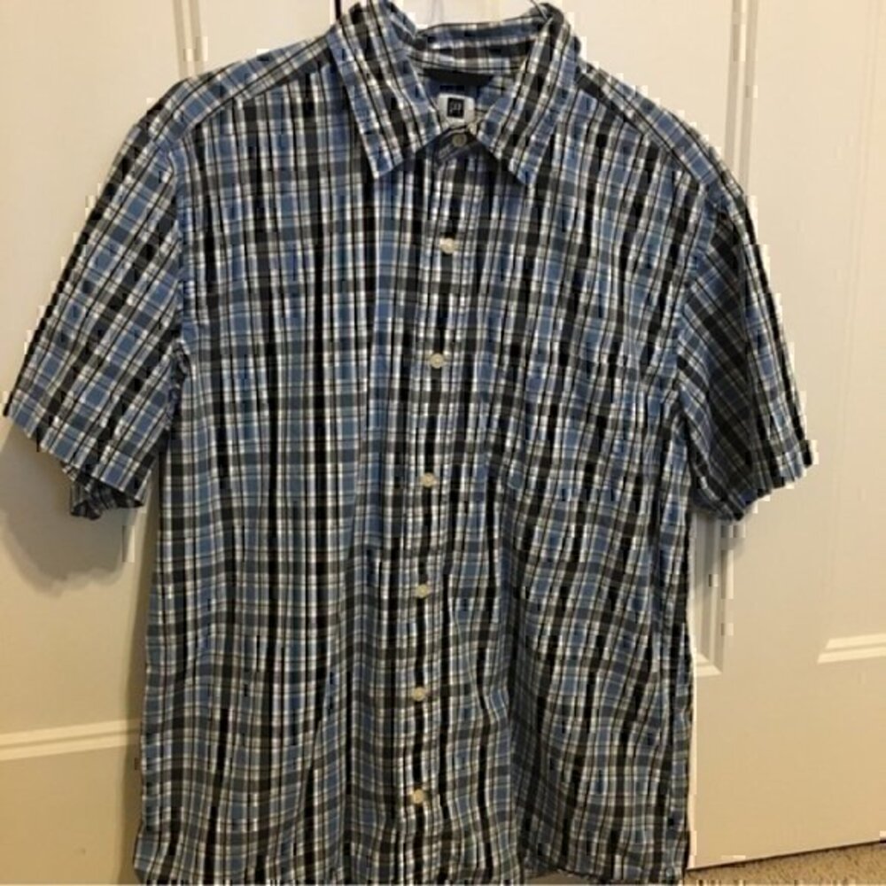 Gap blue plaid button up shirt men’s size medium